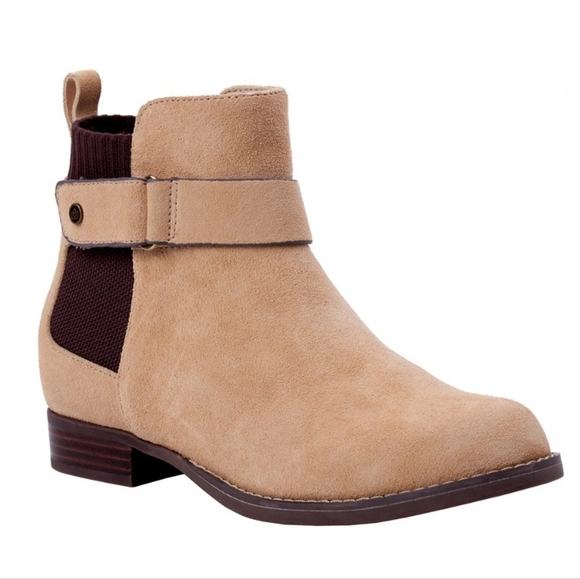 Spenco Shoes - Spenco "Park Avenue" Suede Chelsea Ankle Boot Wheat Cream Tan | Women's Size 10D